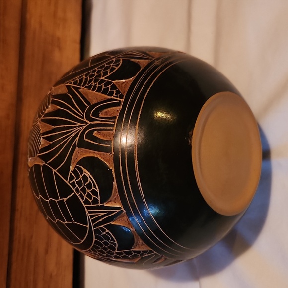 Clay Vase - Picture 4 of 5